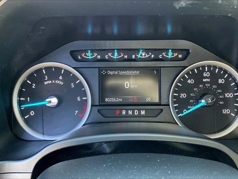 Used 2021 Ford Expedition XLT image 25