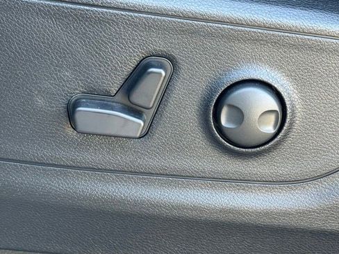 New 2026 RAM 1500 Big Horn w/ Night Edition image 11