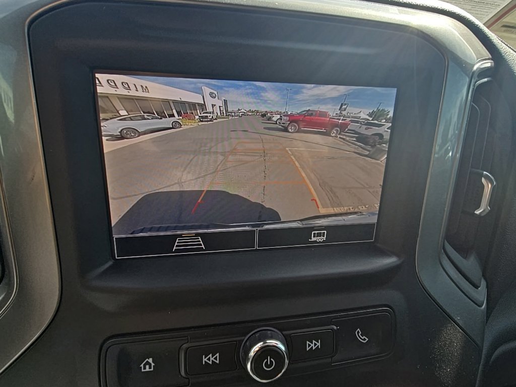 Used 2024 GMC Sierra 3500 Pro AWD/4WD image 18