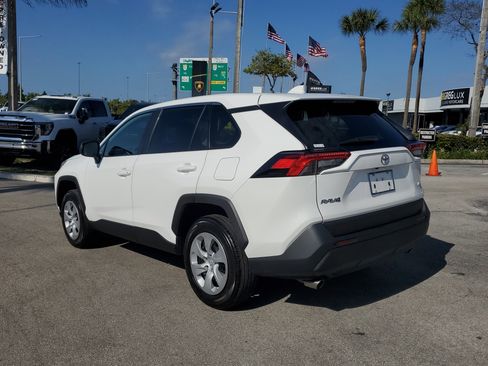 Used 2024 Toyota RAV4 LE image 7