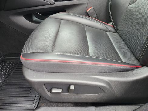 Used 2023 Buick Envision Essence w/ Sport Touring Package image 29