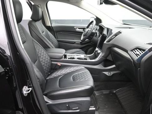 Certified 2024 Ford Edge Titanium AWD/4WD image 28