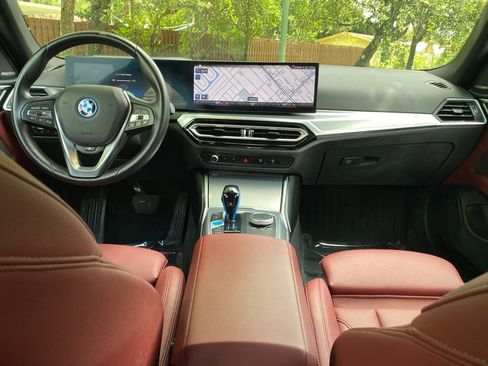 Used 2023 BMW i4 eDrive40 w/ Premium Package RWD image 3