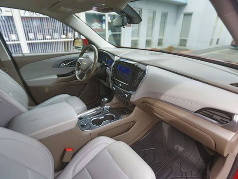 Used 2020 Chevrolet Traverse Premier w/ LPO, Floor Liner Package AWD/4WD image 20