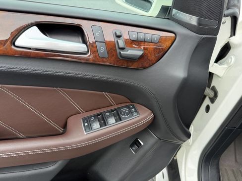 Used 2014 Mercedes-Benz ML 63 AMG 4MATIC image 16