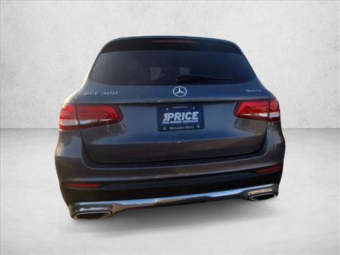 Used 2018 Mercedes-Benz GLC 300 4MATIC image 6
