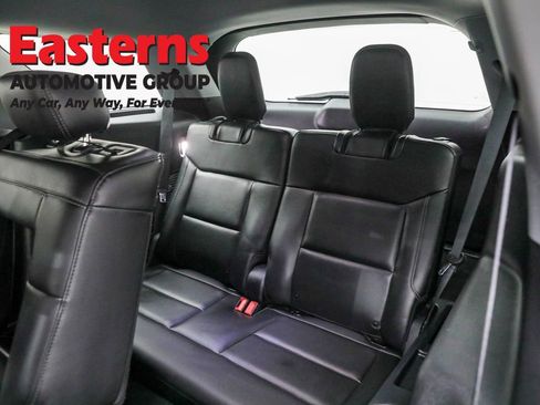 Used 2023 Ford Explorer XLT w/ Equipment Group 202A image 25