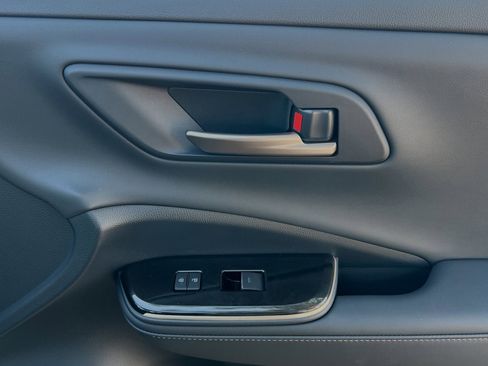 New 2025 Toyota Crown Signia image 19