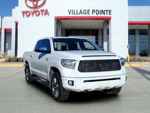 Used 2020 Toyota Tundra Platinum image 3