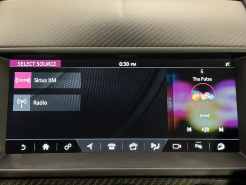 Used 2020 Jaguar F-TYPE R image 28