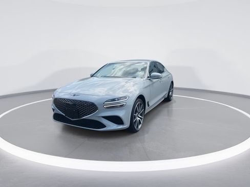 Used 2025 Genesis G70 2.5T RWD image 4