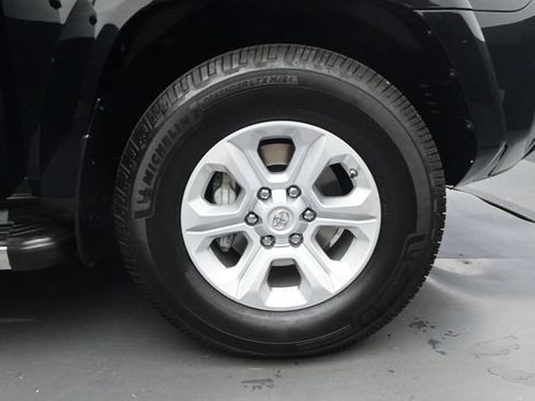 Used 2014 Toyota 4Runner SR5 RWD image 16