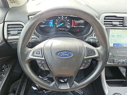 Used 2020 Ford Fusion SE image 20
