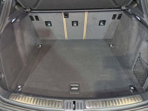 Certified 2025 Porsche Macan image 21
