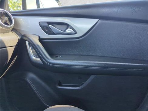 Used 2021 Chevrolet Blazer LT FWD image 22