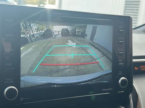 Used 2022 Toyota Corolla SE image 18