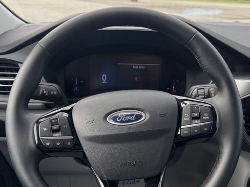 Used 2025 Ford Escape Active w/ Cold Weather Package AWD/4WD image 11