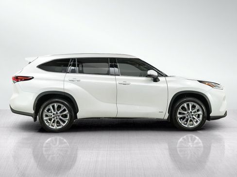 Used 2026 Toyota Highlander Limited AWD/4WD image 6