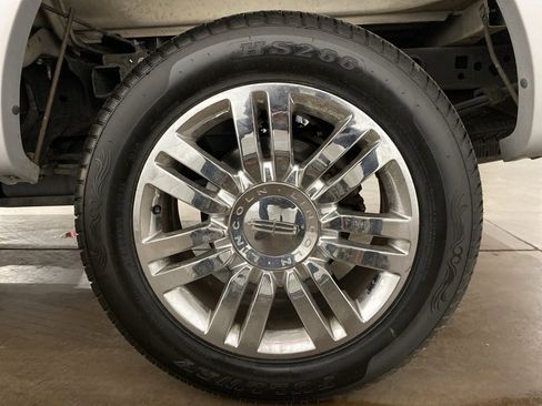 Used 2008 Lincoln Mark LT 4x4 image 21