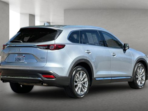 Used 2017 MAZDA CX-9 Signature AWD/4WD image 4