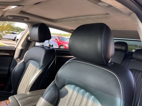 Used 2018 Genesis G90 3.3T Premium AWD/4WD image 15