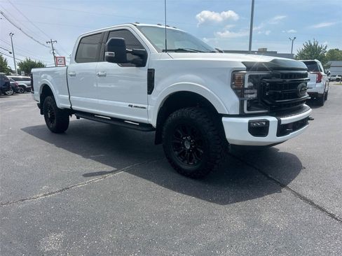Used 2022 Ford F350 Lariat w/ Tremor Off-Road Package AWD/4WD image 2