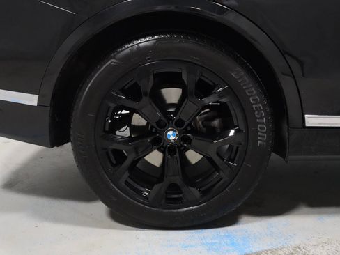 Used 2023 BMW X7 xDrive40i w/ Premium Package image 34