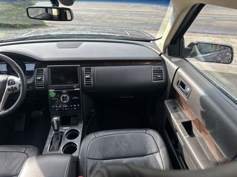 Used 2019 Ford Flex Limited image 13