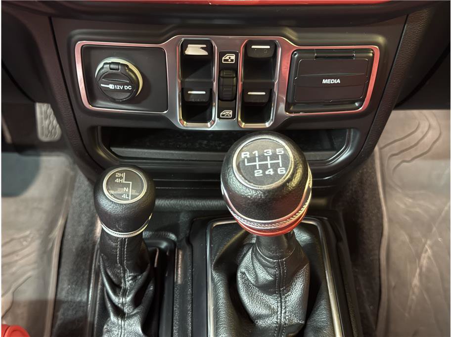 Used 2018 Jeep Wrangler Unlimited Sport S AWD/4WD image 21