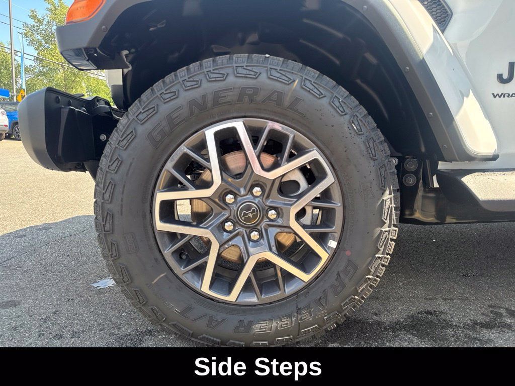 New 2026 Jeep Wrangler Unlimited Sahara AWD/4WD image 13