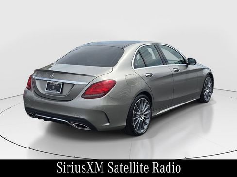 Used 2019 Mercedes-Benz C 300 Sedan image 5