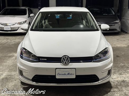 Used 2015 Volkswagen e-Golf SEL Premium FWD image 3