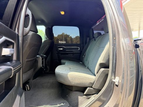 Used 2021 RAM 2500 Big Horn w/ Night Edition AWD/4WD image 32