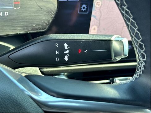 Used 2025 Chevrolet Equinox EV LT w/ Comfort Package image 21