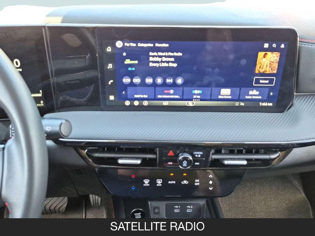 Certified 2026 Nissan Kicks SR FWD image 25
