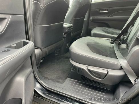 Used 2024 Toyota Grand Highlander AWD Hybrid image 11