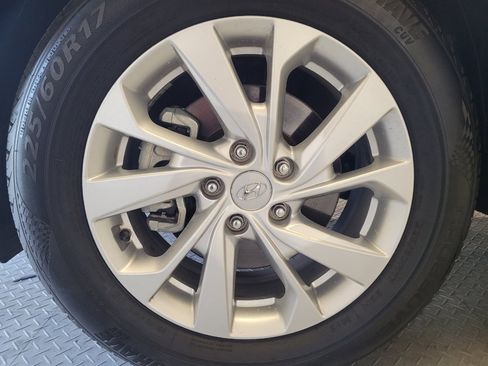 Used 2021 Hyundai Tucson Value FWD image 31