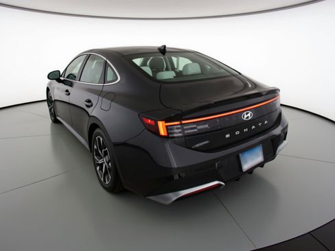 Used 2025 Hyundai Sonata SEL image 6