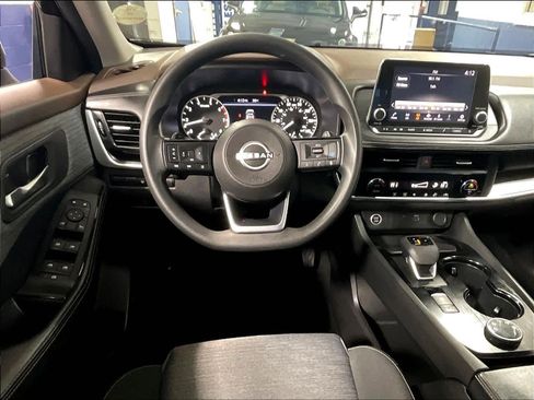 Certified 2023 Nissan Rogue SV AWD/4WD image 18