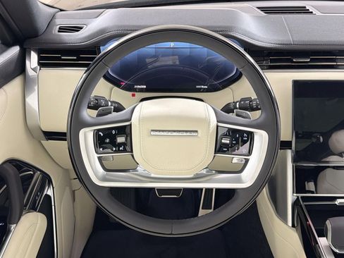 New 2026 Land Rover Range Rover Long Wheelbase SE AWD/4WD image 11