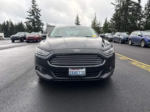 Used 2013 Ford Fusion Titanium w/ Titanium Driver Assist Pkg image 2