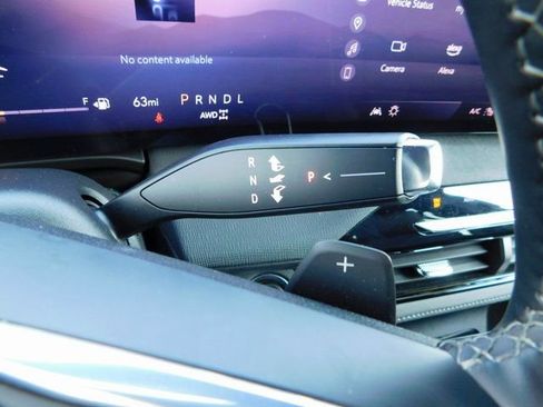 Used 2025 Buick Enclave Sport Touring image 41