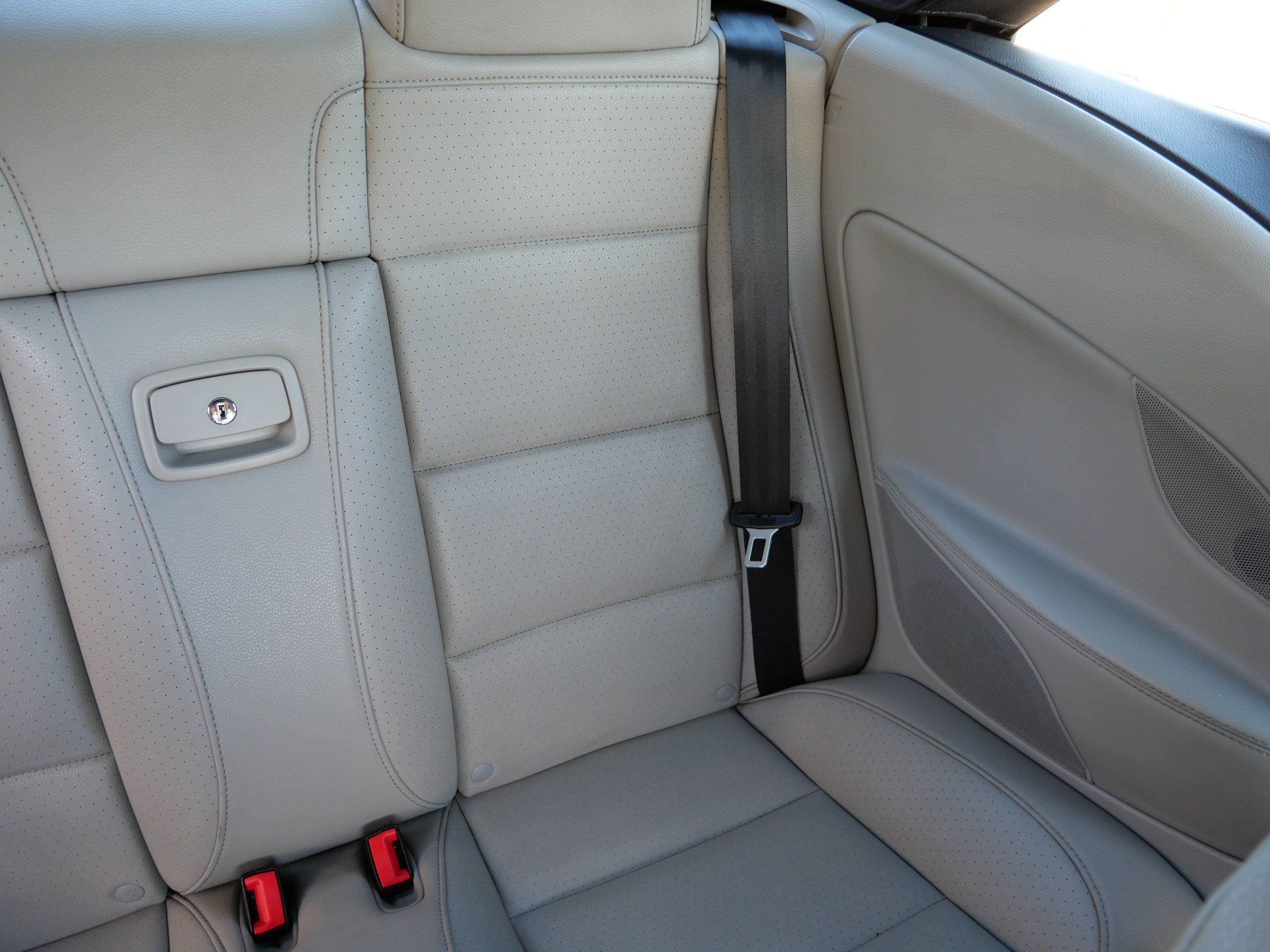 Used 2010 Volkswagen Eos Komfort FWD image 12