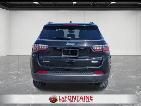 Used 2025 Jeep Compass Latitude w/ Sun & Sound Group image 4