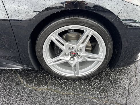 Used 2021 Chevrolet Corvette Stingray Coupe w/ 1LT image 13