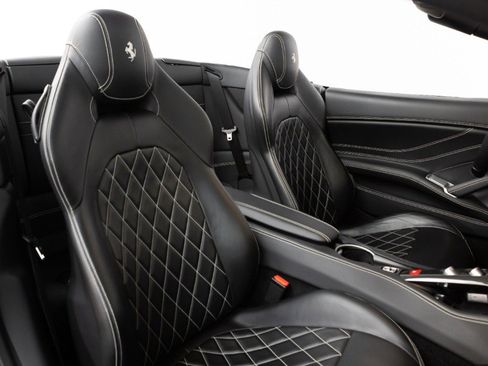 Certified 2016 Ferrari California T image 70