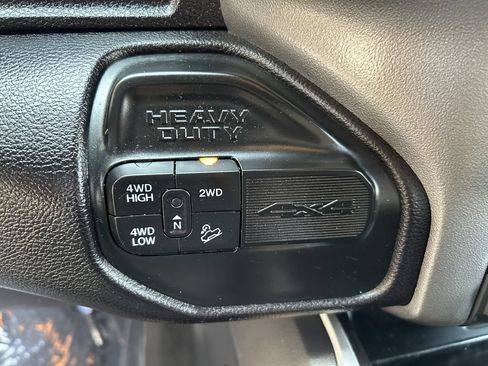 Used 2024 RAM 2500 Big Horn w/ Off Road Package AWD/4WD image 7