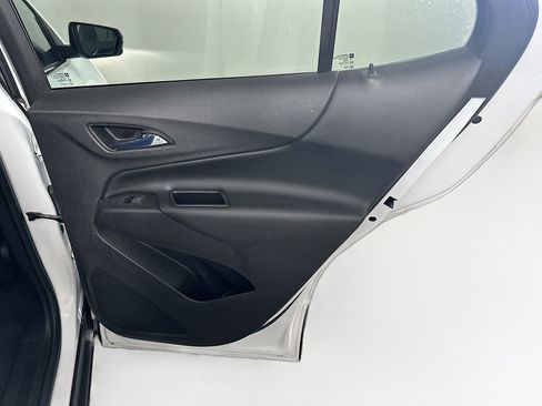 Used 2018 Chevrolet Equinox LT image 29