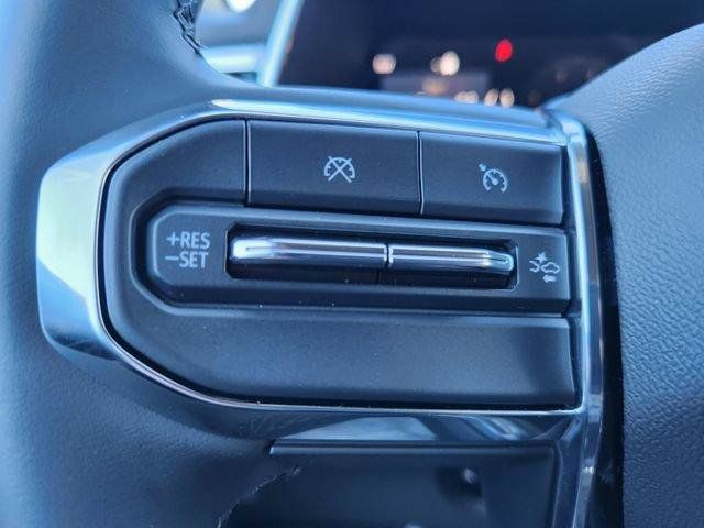 New 2025 GMC Canyon Elevation w/ Technology Package AWD/4WD image 13