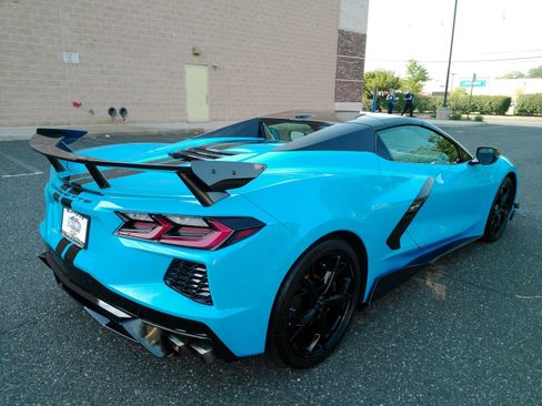 Used 2021 Chevrolet Corvette Stingray Premium Conv w/ Z51 Performance Package RWD image 5